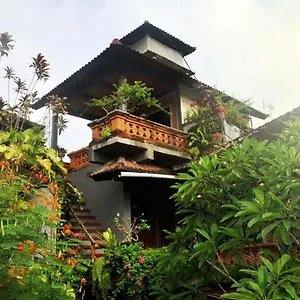  Guest house Candra Asri